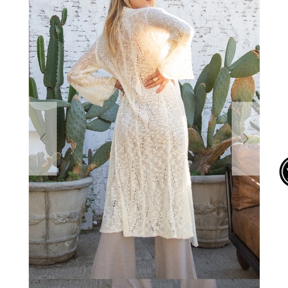 GORGEOUS SILVER CROCHET DUSTER - Picture 16 of 16